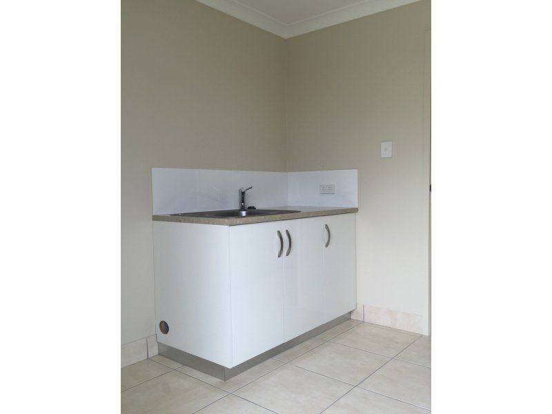 2/9 Dudley Street, Chinchilla QLD 4413