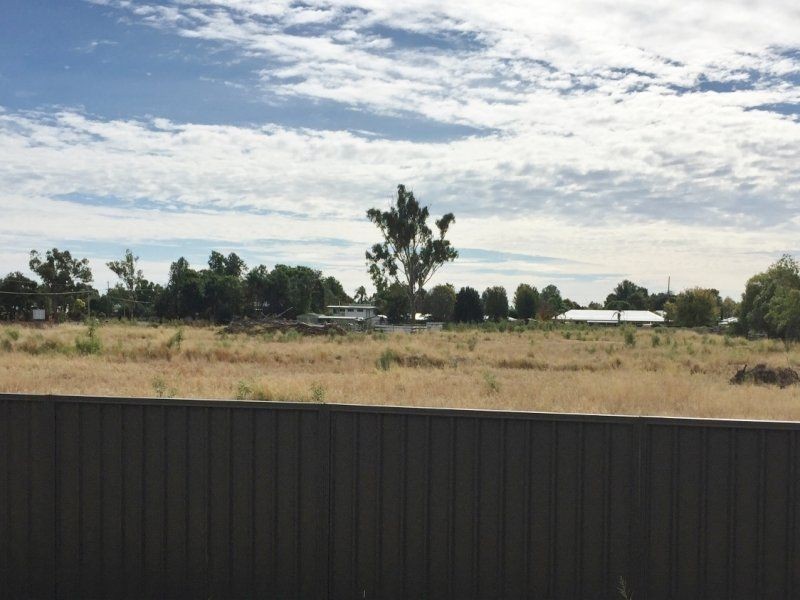 2/9 Dudley Street, Chinchilla QLD 4413