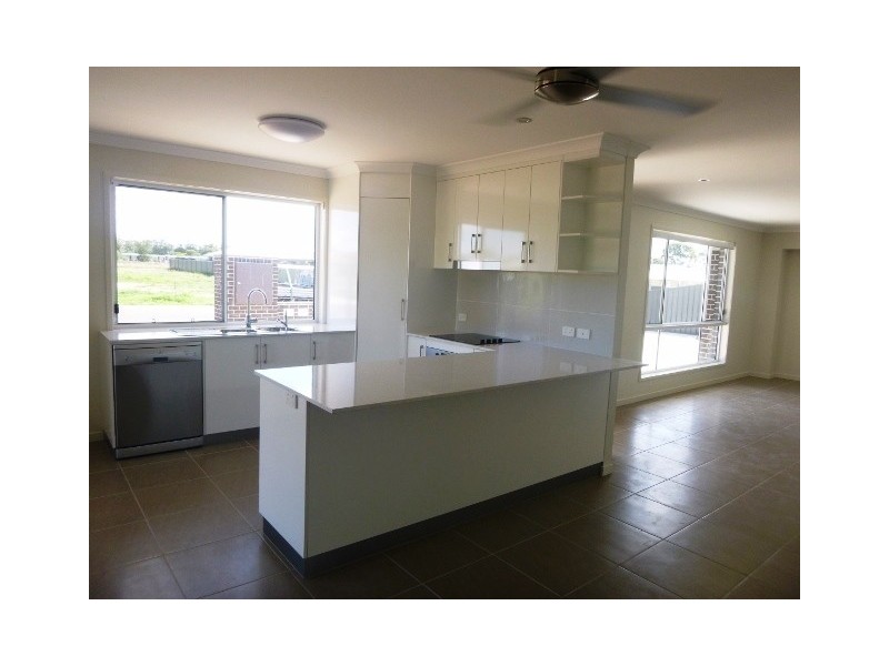 1/17 Dudley Street, Chinchilla QLD 4413