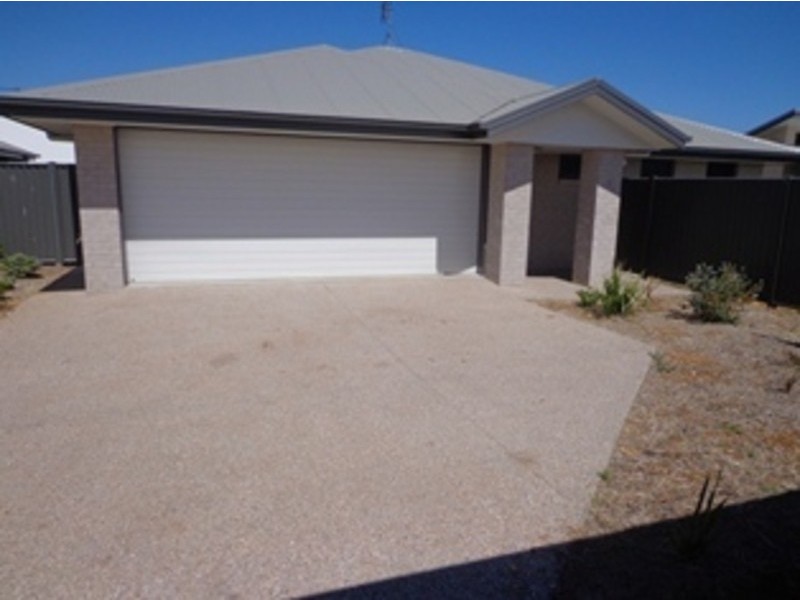 7-9B  Gower Street, Chinchilla QLD 4413