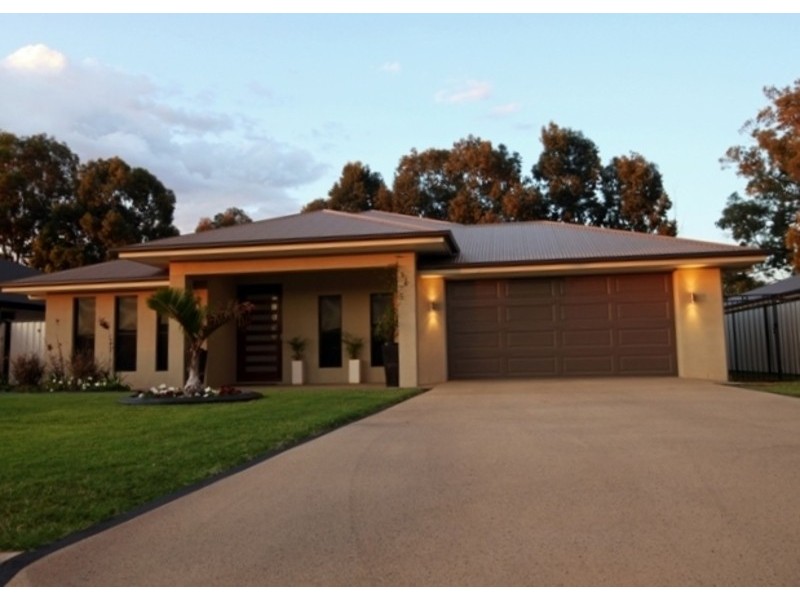 57 Sommerfeld Crescent, Chinchilla QLD 4413