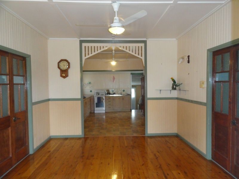 8 Helena Street, Chinchilla QLD 4413