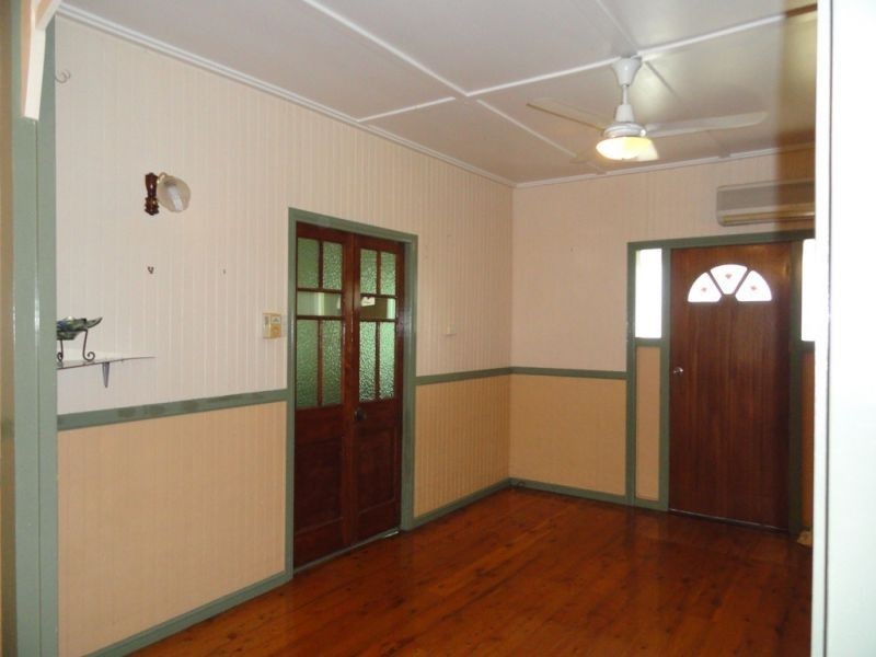 8 Helena Street, Chinchilla QLD 4413