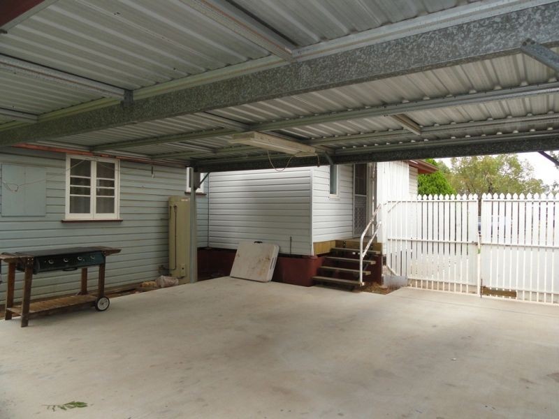 8 Helena Street, Chinchilla QLD 4413