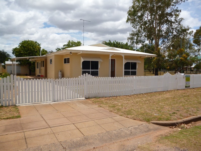 11 Nevell St, Chinchilla QLD 4413
