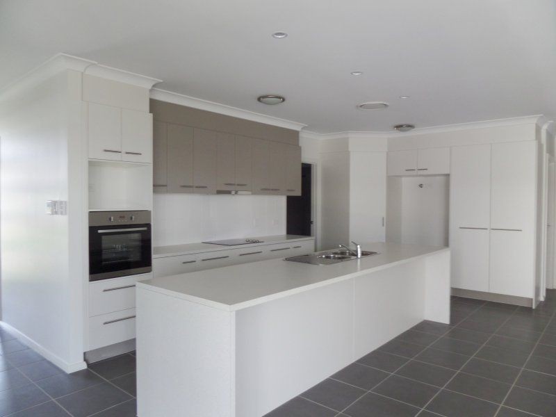 6 Parker Place, Chinchilla QLD 4413