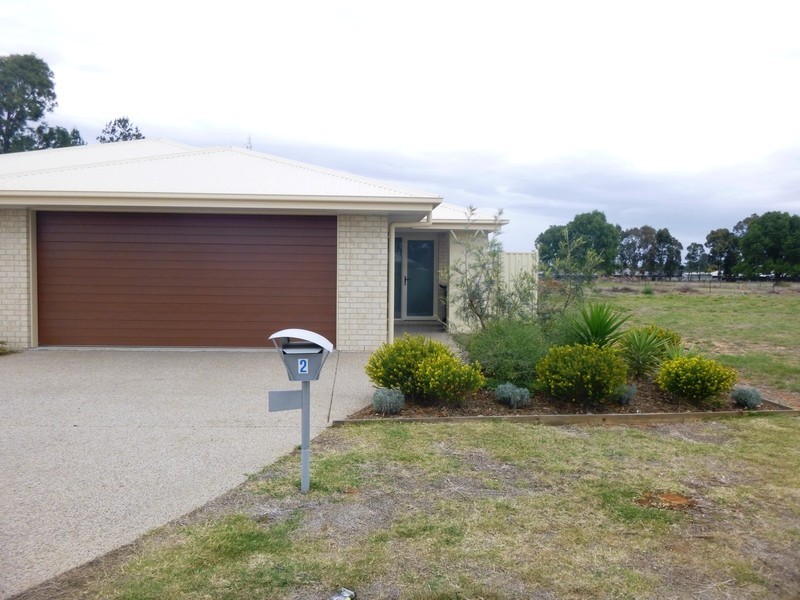 2/37 Skewis St, Chinchilla QLD 4413