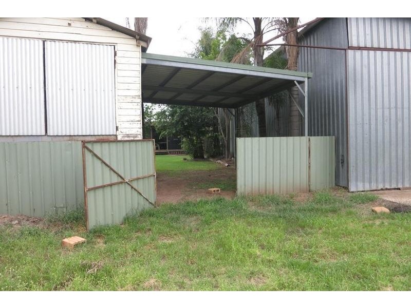 128 Murilla Street, Miles QLD 4415