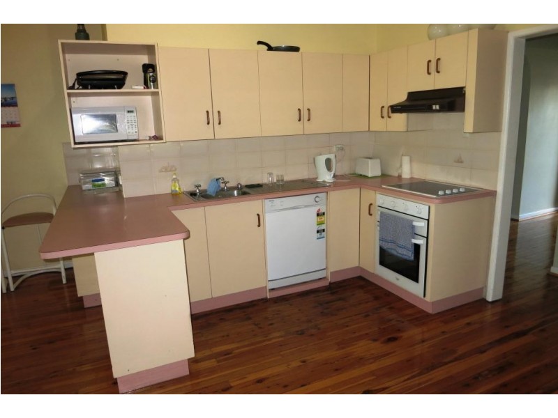 128 Murilla Street, Miles QLD 4415