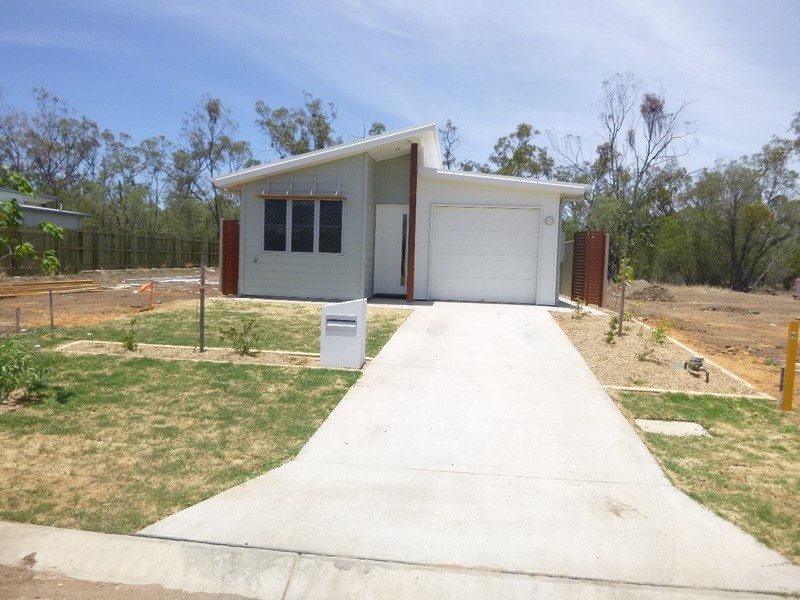 67 Ellem Dr, Chinchilla QLD 4413