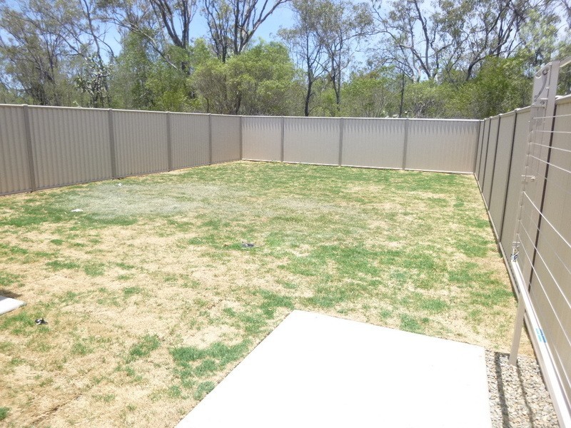 67 Ellem Dr, Chinchilla QLD 4413