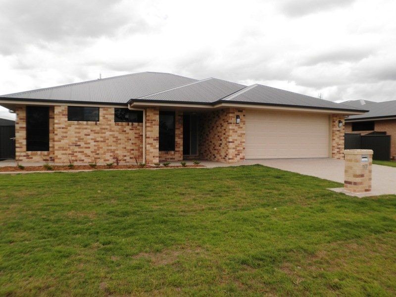 17 Cameron Street, Chinchilla QLD 4413