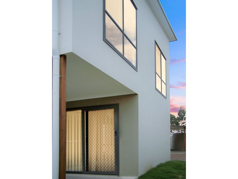 Unit 2/No.6 Holland Street, Chinchilla QLD 4413