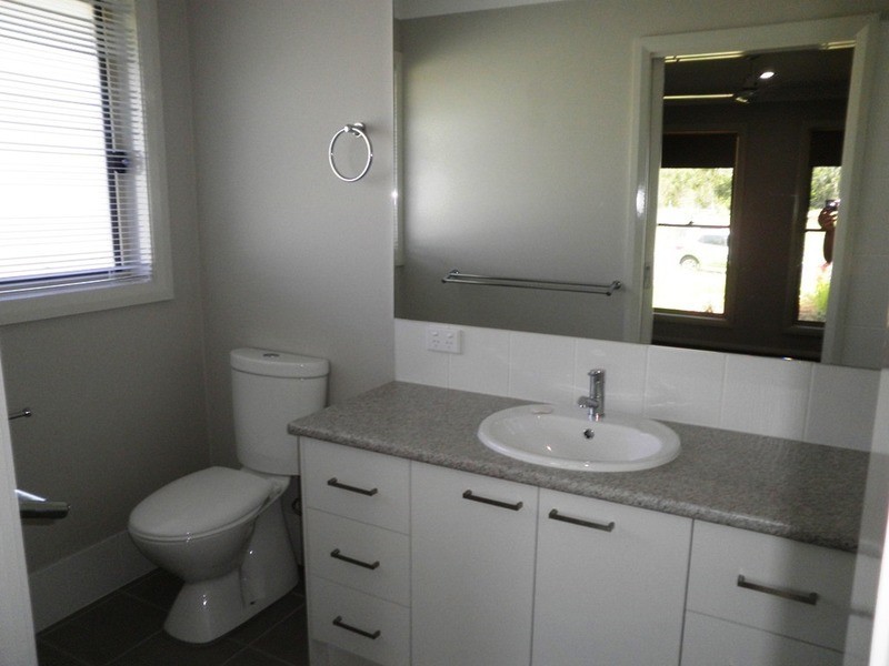 1 Cameron St, Chinchilla QLD 4413