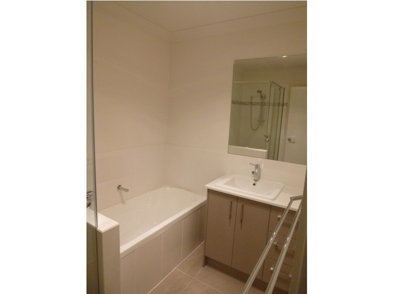 1/37 Skewis St, Chinchilla QLD 4413