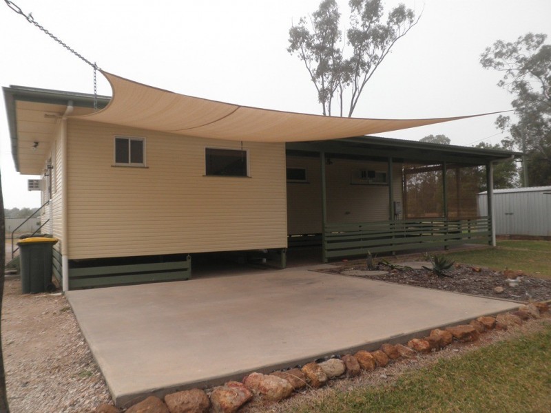 8 Kurtz Street, Chinchilla QLD 4413