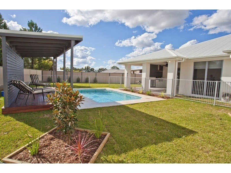 18 Parker Place, Chinchilla QLD 4413