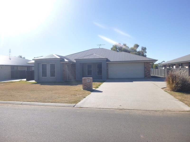 13 Layne Crescent, Chinchilla QLD 4413
