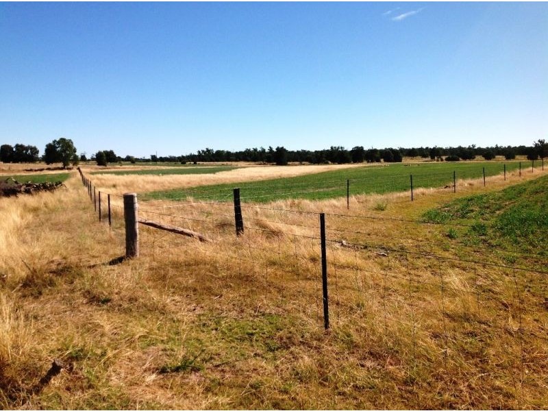 104 B Tennyson Road, Chinchilla QLD 4413