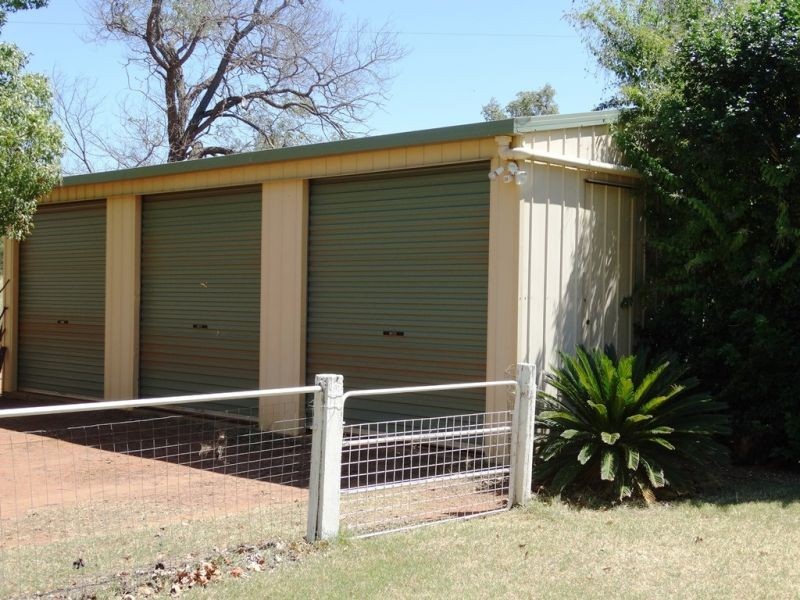 104 B Tennyson Road, Chinchilla QLD 4413