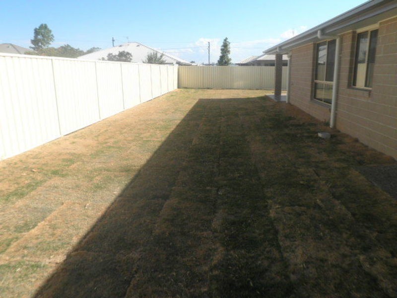 13  Luscombe Street, Chinchilla QLD 4413