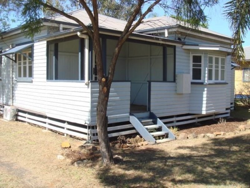 91 Middle, Chinchilla QLD 4413
