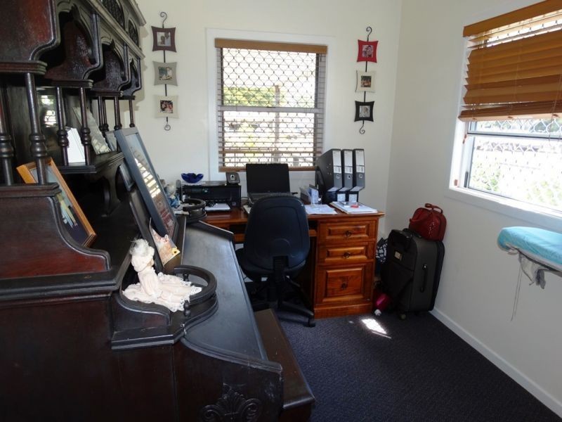 7 Windmill Road, Chinchilla QLD 4413