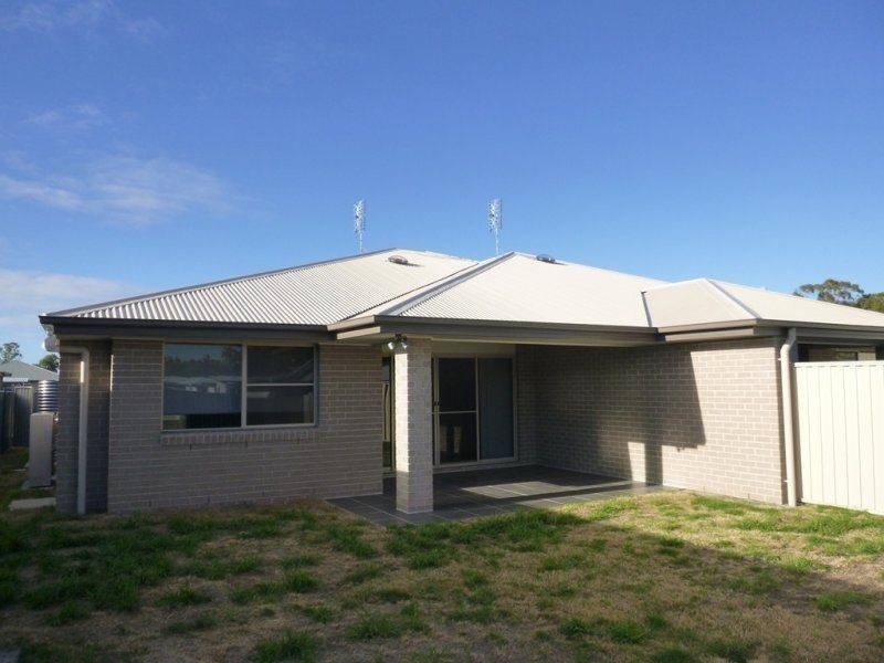 2/5 Frame Street, Chinchilla QLD 4413
