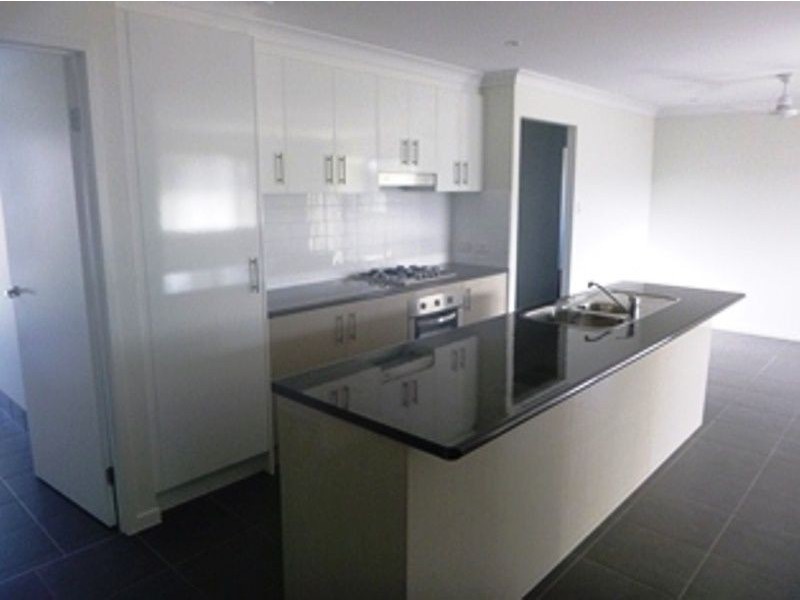 1 Hayes Close, Chinchilla QLD 4413