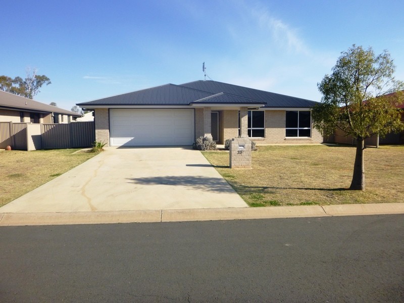 28 Sheridan St, Chinchilla QLD 4413