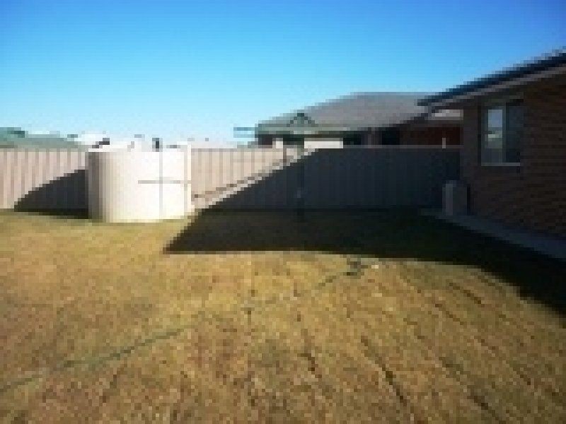 46 Sommerfeld Crescent, Chinchilla QLD 4413