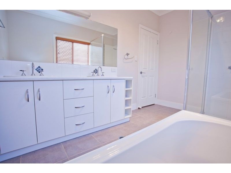 Lot 3 Bender Street, Chinchilla QLD 4413