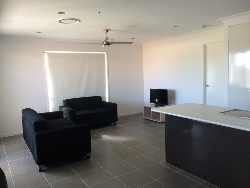 Unit 2/22 Bridgeman Parade, Chinchilla QLD 4413