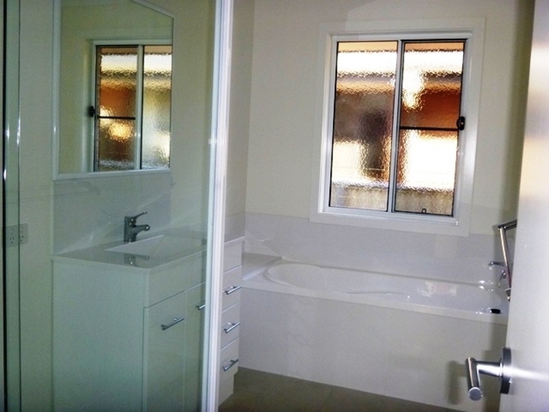 33 Cello Ct, Chinchilla QLD 4413