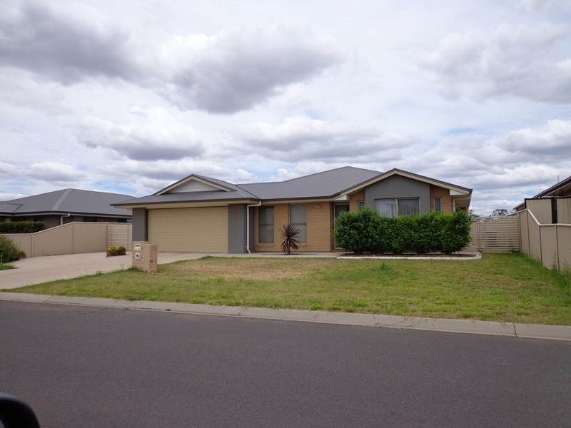 6 Mckenzie Street, Chinchilla QLD 4413