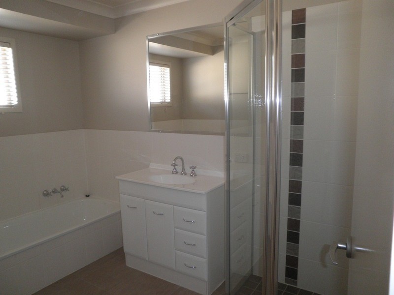 6 Mckenzie Street, Chinchilla QLD 4413