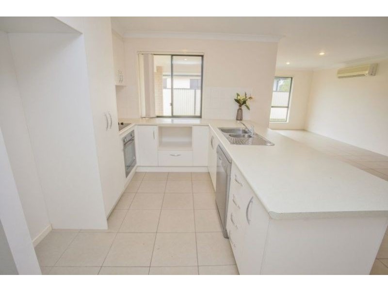 50 Windmill Road, Chinchilla QLD 4413