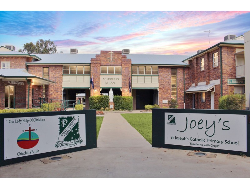 50 Windmill Road, Chinchilla QLD 4413