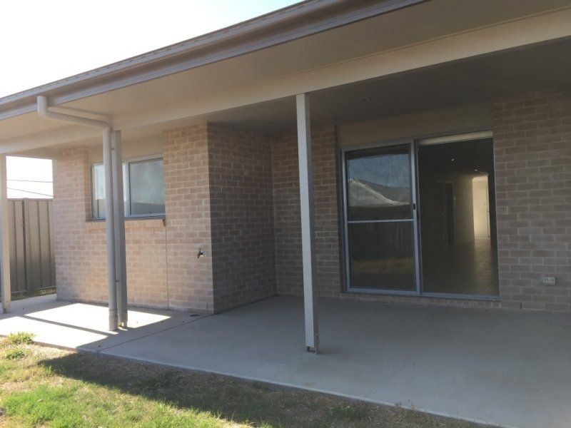 2/13 Hurse Street, Chinchilla QLD 4413