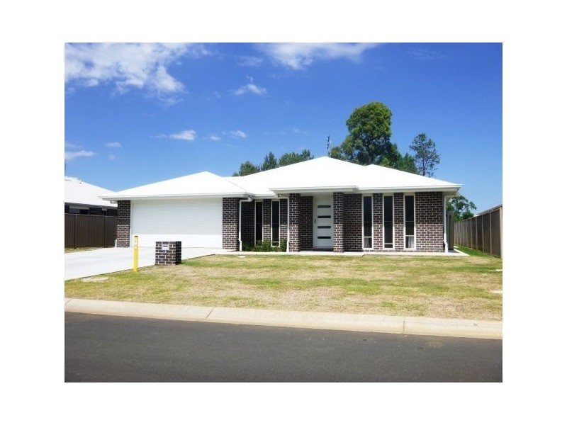 35 Skewis Street, Chinchilla QLD 4413