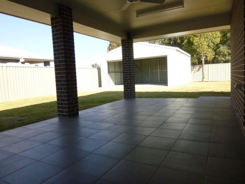 35 Skewis Street, Chinchilla QLD 4413