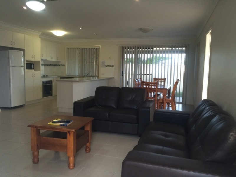 2/45 Pilkington Street, Chinchilla QLD 4413