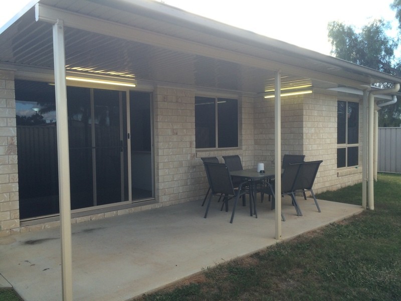 2/45 Pilkington Street, Chinchilla QLD 4413