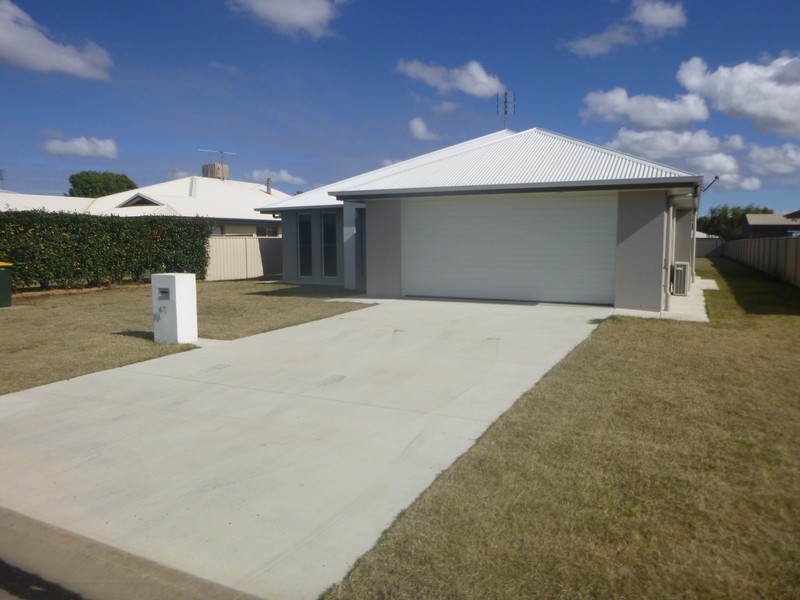 41 Sommerfeld Cres, Chinchilla QLD 4413