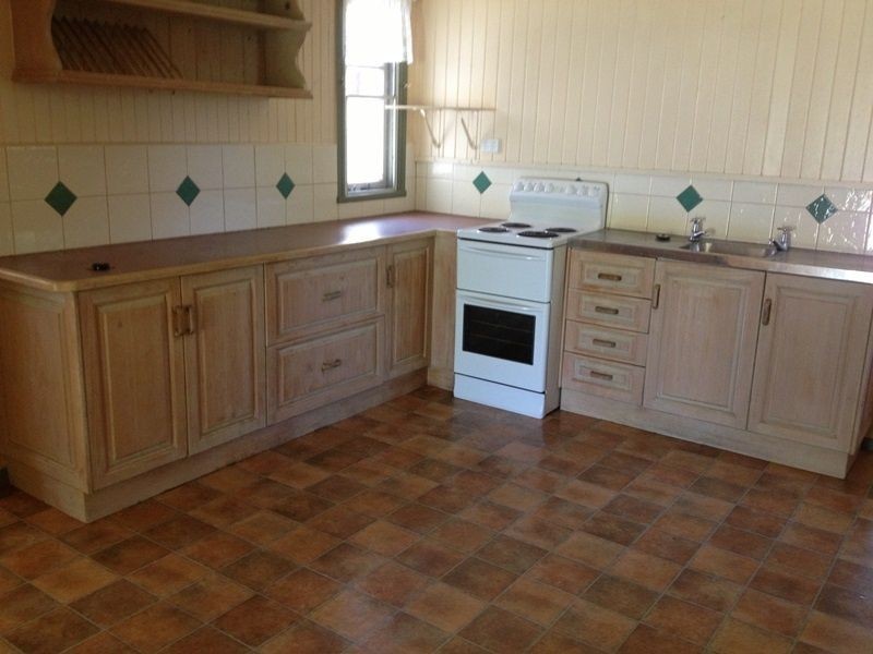 8.. Helena Street, Chinchilla QLD 4413