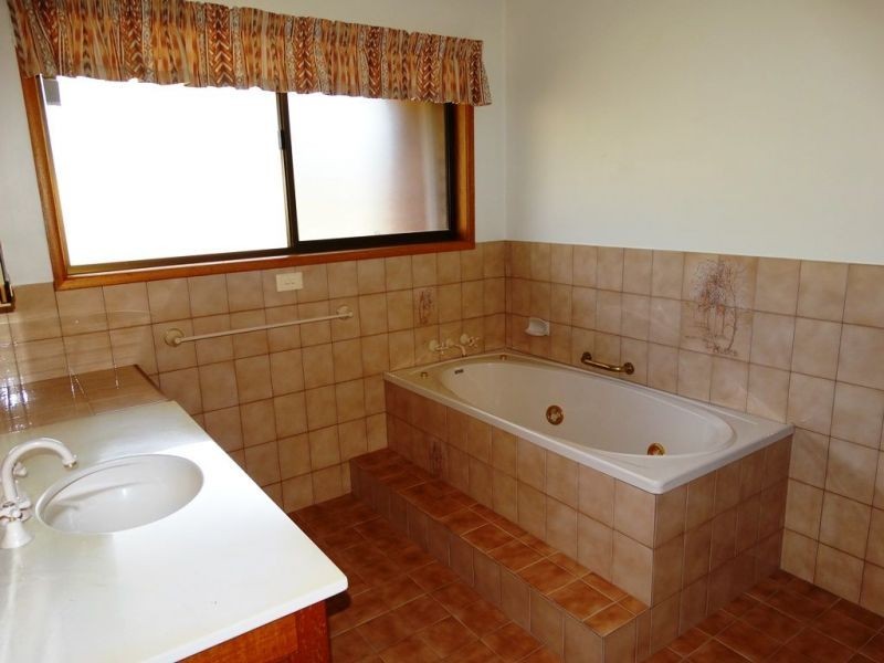 Lot 100 Lot 100 Sommerfeld Crescent, Chinchilla QLD 4413