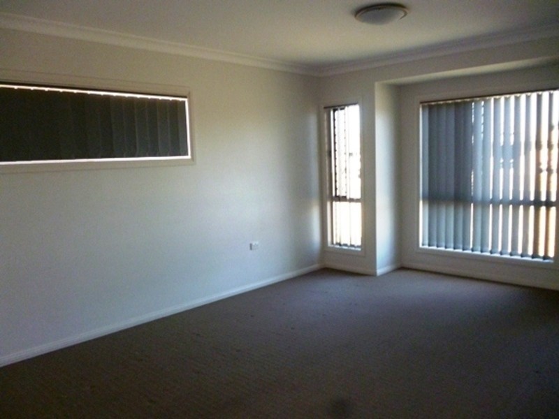 63 Sommerfeld Cr, Chinchilla QLD 4413