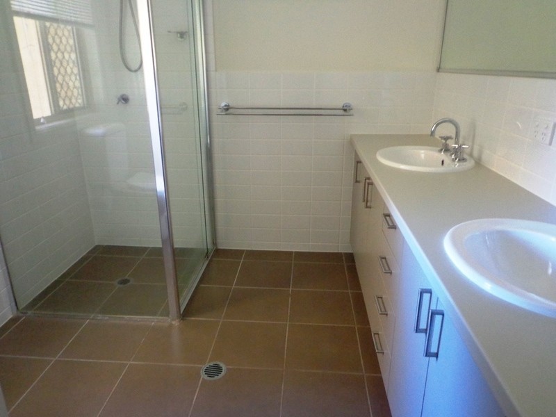 63 Sommerfeld Cr, Chinchilla QLD 4413