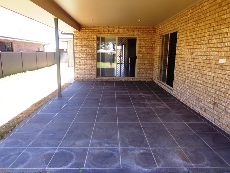 63 Sommerfeld Cr, Chinchilla QLD 4413