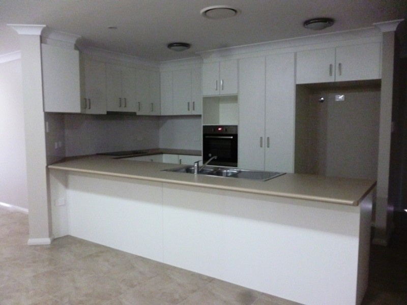 110  Windmill Rd, Chinchilla QLD 4413